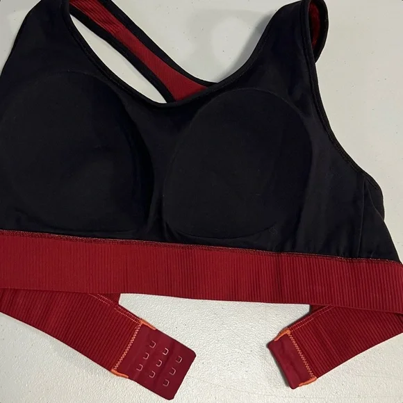 ZYIA Ribbed Sports Bra - Picture 4 of 7